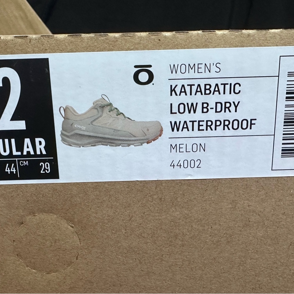 Women's size 12 Katabatic Low B-Dry Waterproof Shoes - Cream